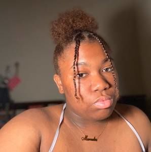 Meet your Posher, Marcalia